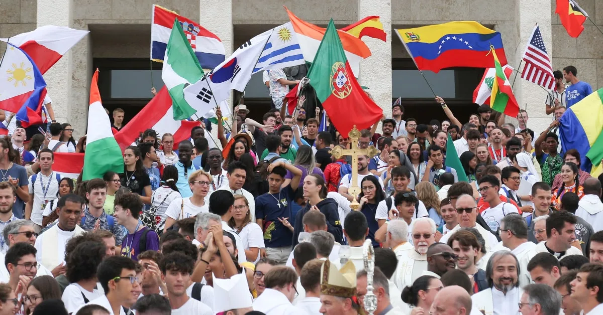 Apaixonados por Cristo, e dedicados aos jovens, editorial